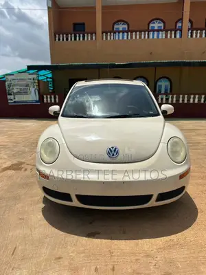 Volkswagen Beetle 2008 Gold