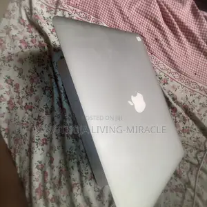 Laptop Apple MacBook 2017 8GB Intel Core i5 SSD 128GB