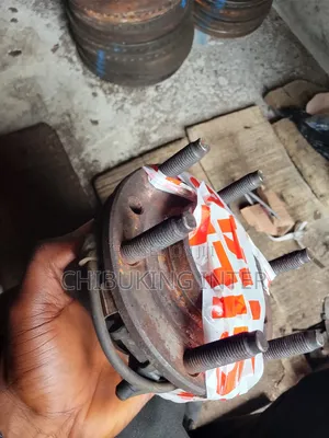 Front Hub Chevrolet Uplander 6 Bolt