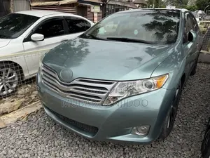 Toyota Venza 2010 Green