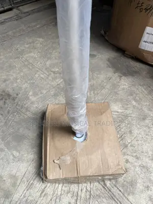 Round Base Microphone Stand