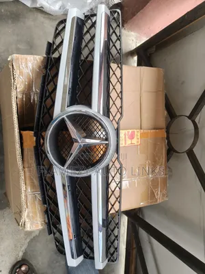 Front Grill GLK 350 2010