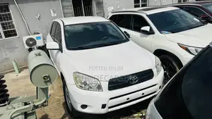 Toyota RAV4 2007 White
