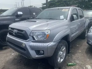 Toyota Tacoma 2015 Gray