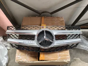 Front Grill GLK 350 2013