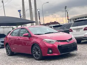 Toyota Corolla 2015 Red