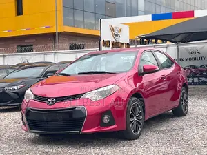 Toyota Corolla 2015 Red