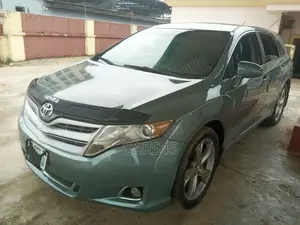 Toyota Venza 2010 Green