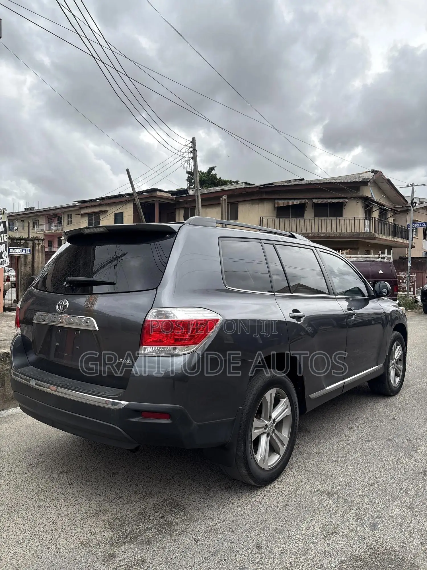 Toyota Highlander SE 2011 Gray