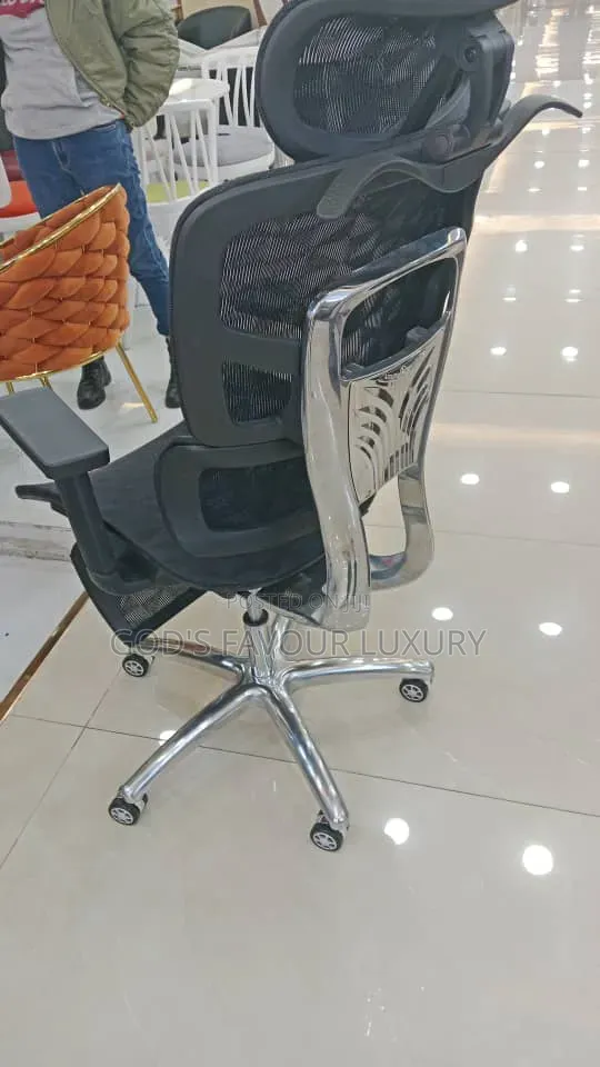 Office Ergonomic Office Swivel Mesh Chair.