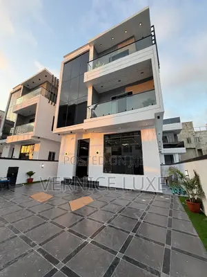 5bdrm Duplex in Ologolo for sale