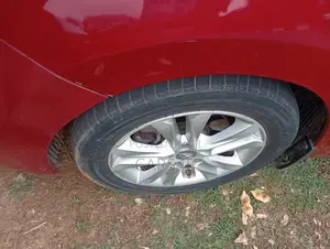 Hyundai Elantra 2015 Red