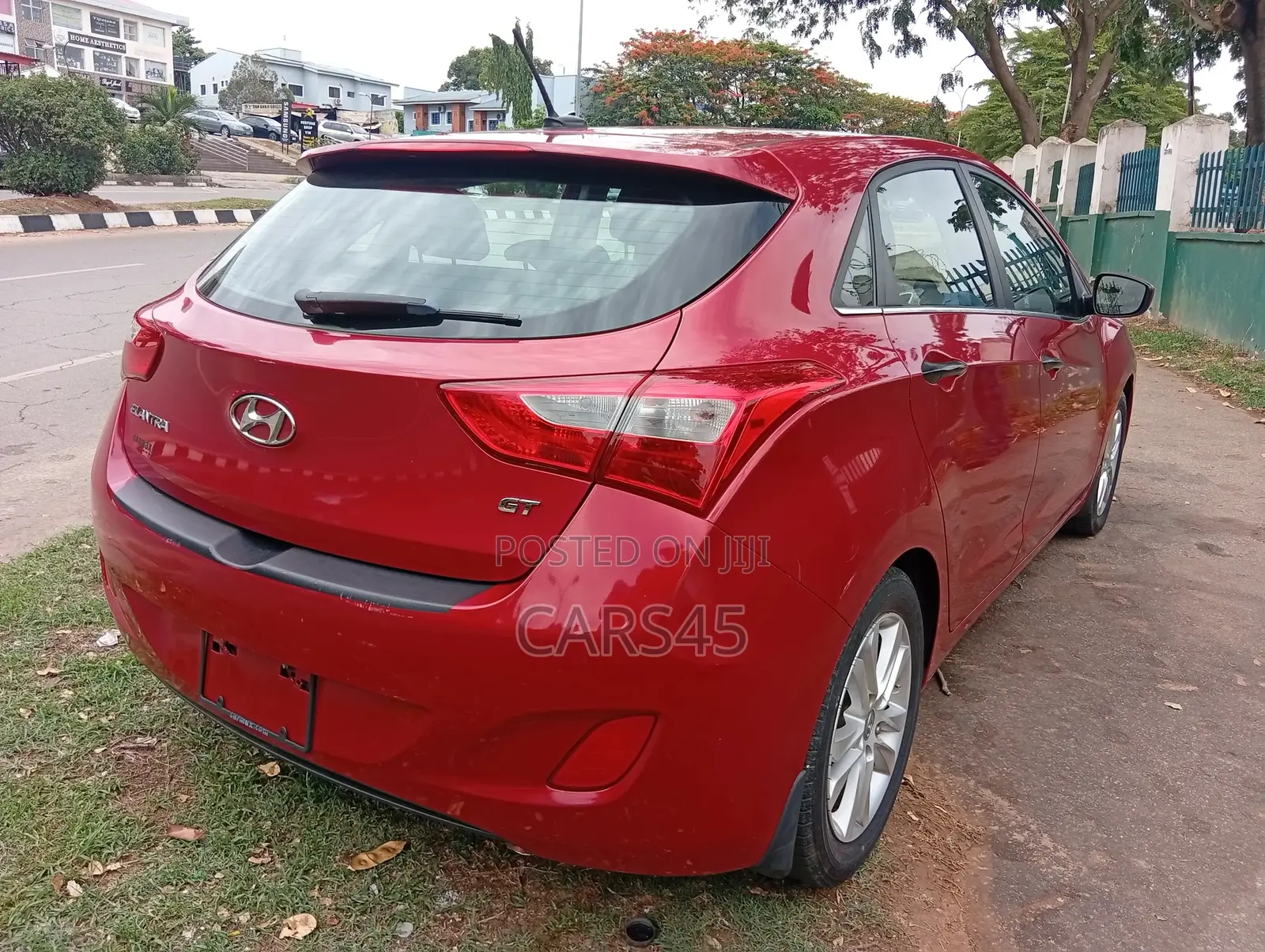 Hyundai Elantra 2015 Red