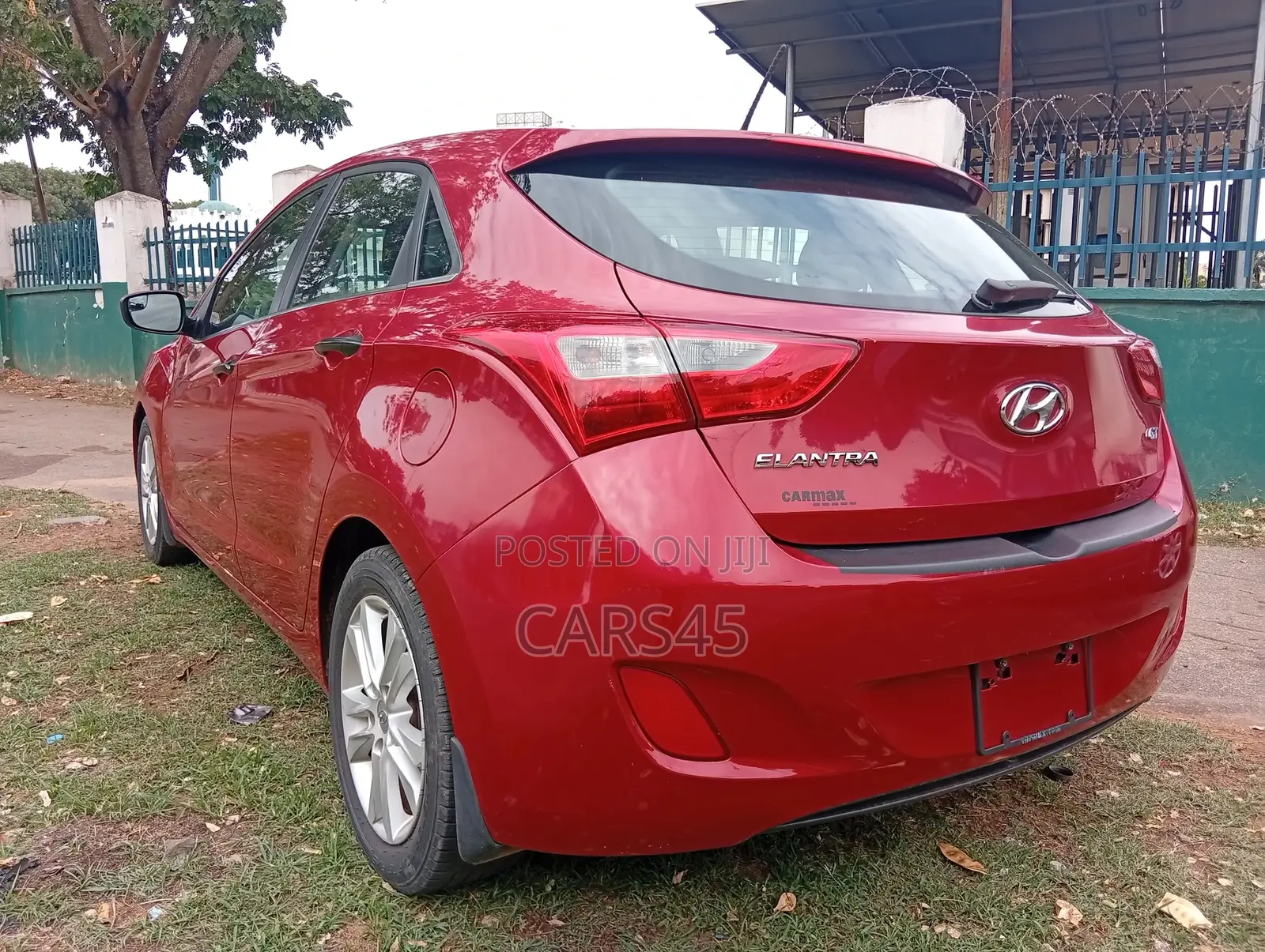 Hyundai Elantra 2015 Red
