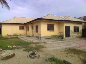 4bdrm House in Clifford Omozeghian, Kubwa for sale