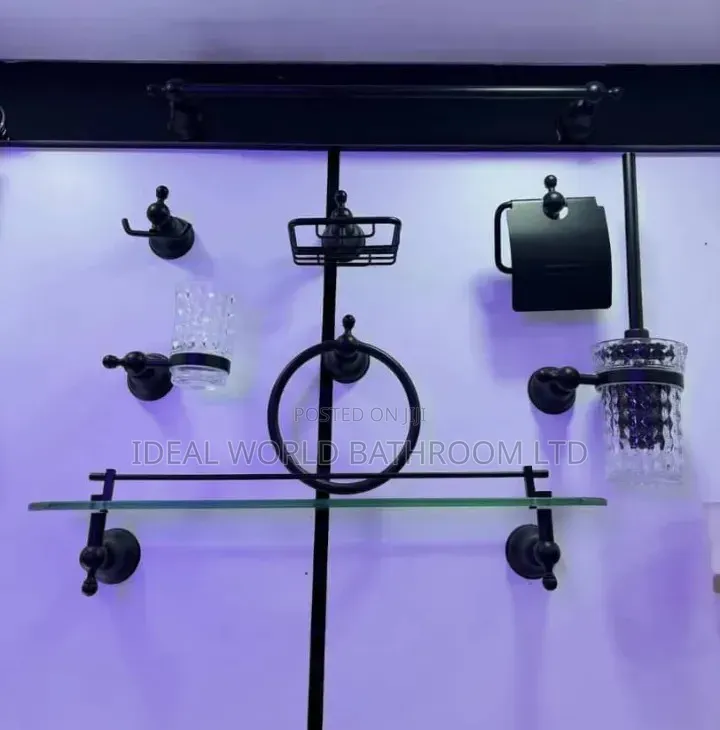 8 Set Bathroom Accessories