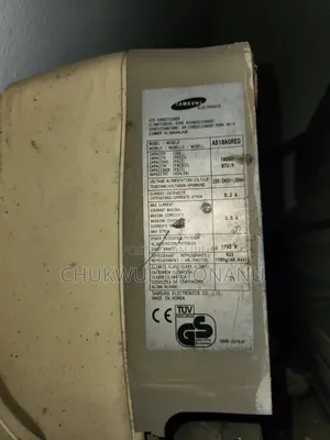 Samsung 2.0hp Split Unit Ac (Full Set) — Us18a0red | Fairly Used