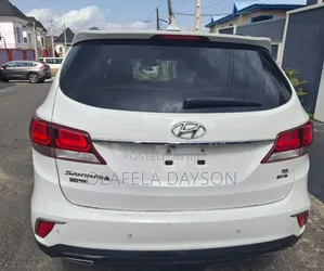 Hyundai Santa Fe 2018 White