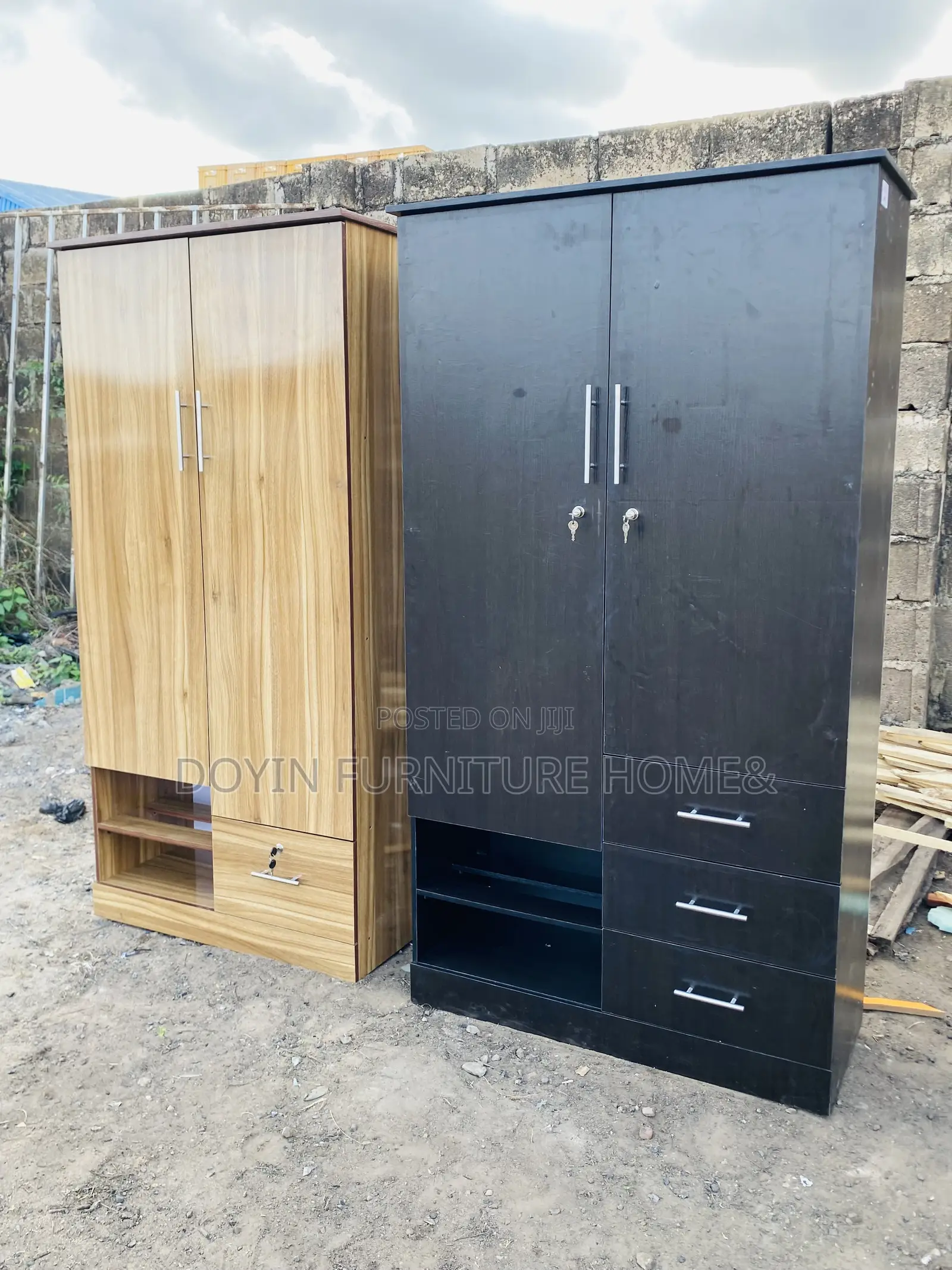 Two Doors Warderobe