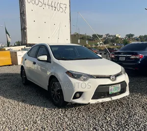 Toyota Corolla 2015 White