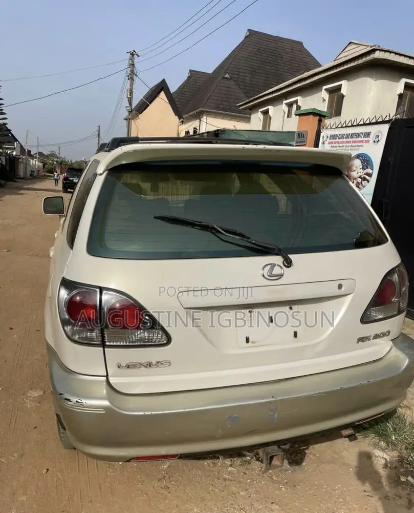 Lexus RX 2001 White