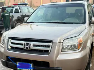 Honda Pilot 2006 Gold