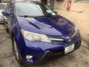 Toyota RAV4 2016 Blue