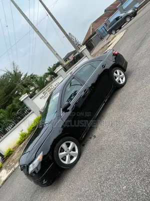 Toyota Camry SE 4dr Sedan (2.5L 4cyl 6A) 2011 Black