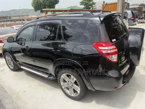 Toyota RAV4 2010 Black
