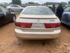 Honda Accord 2007 Gold