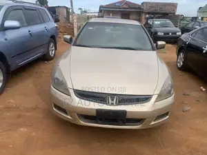 Honda Accord 2007 Gold