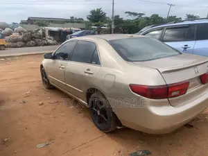 Honda Accord 2007 Gold