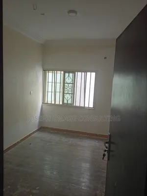 2bdrm Block of Flats in Lekki Phase 1 for rent