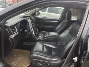 Toyota Highlander 2016 Black