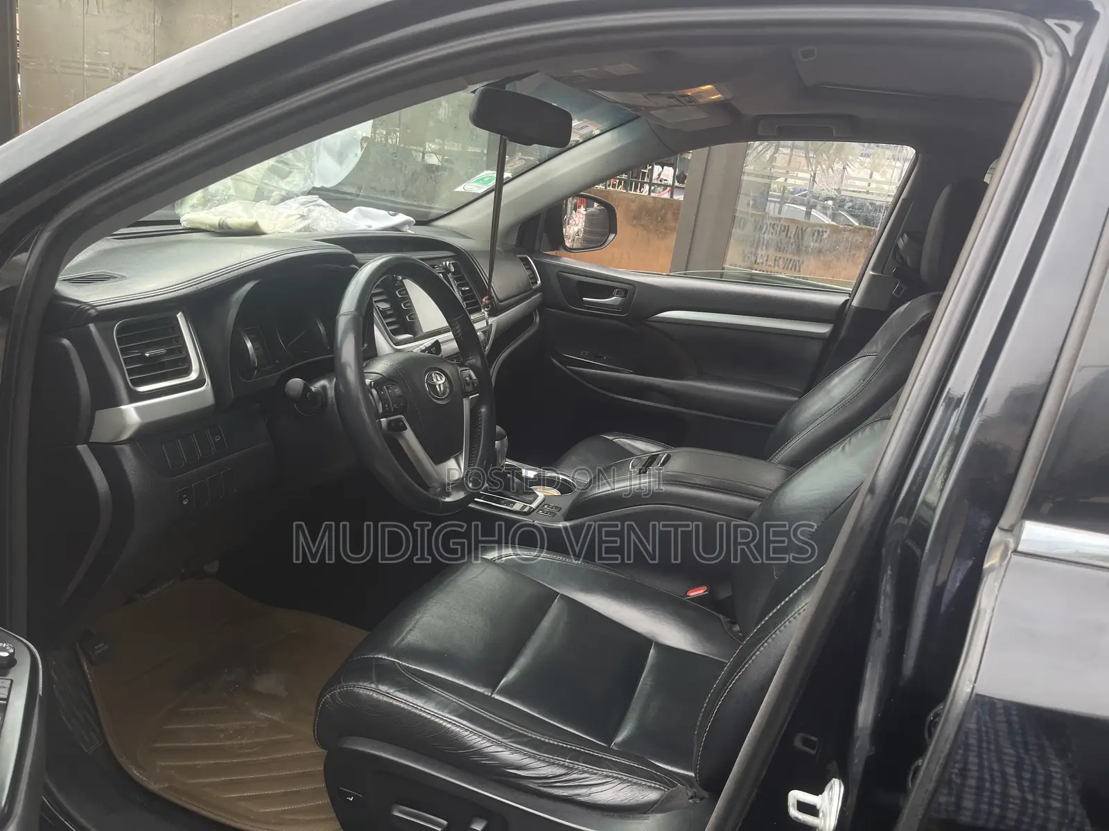 Toyota Highlander 2016 Black