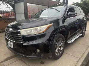 Toyota Highlander XLE 4dr SUV AWD (3.5L 6cyl 6A) 2015 Black