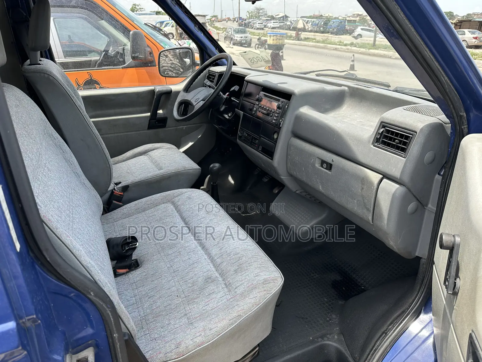 Volkswagen Transporter 2005 Blue