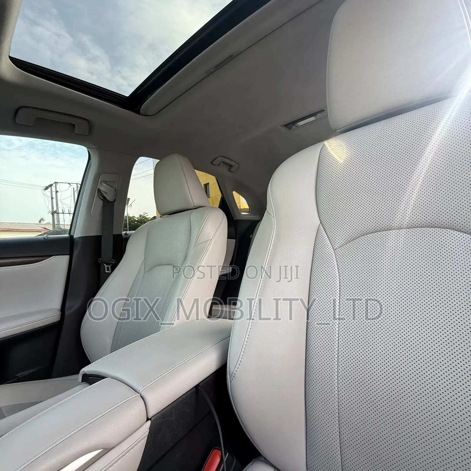 Lexus RX 2021 Gray