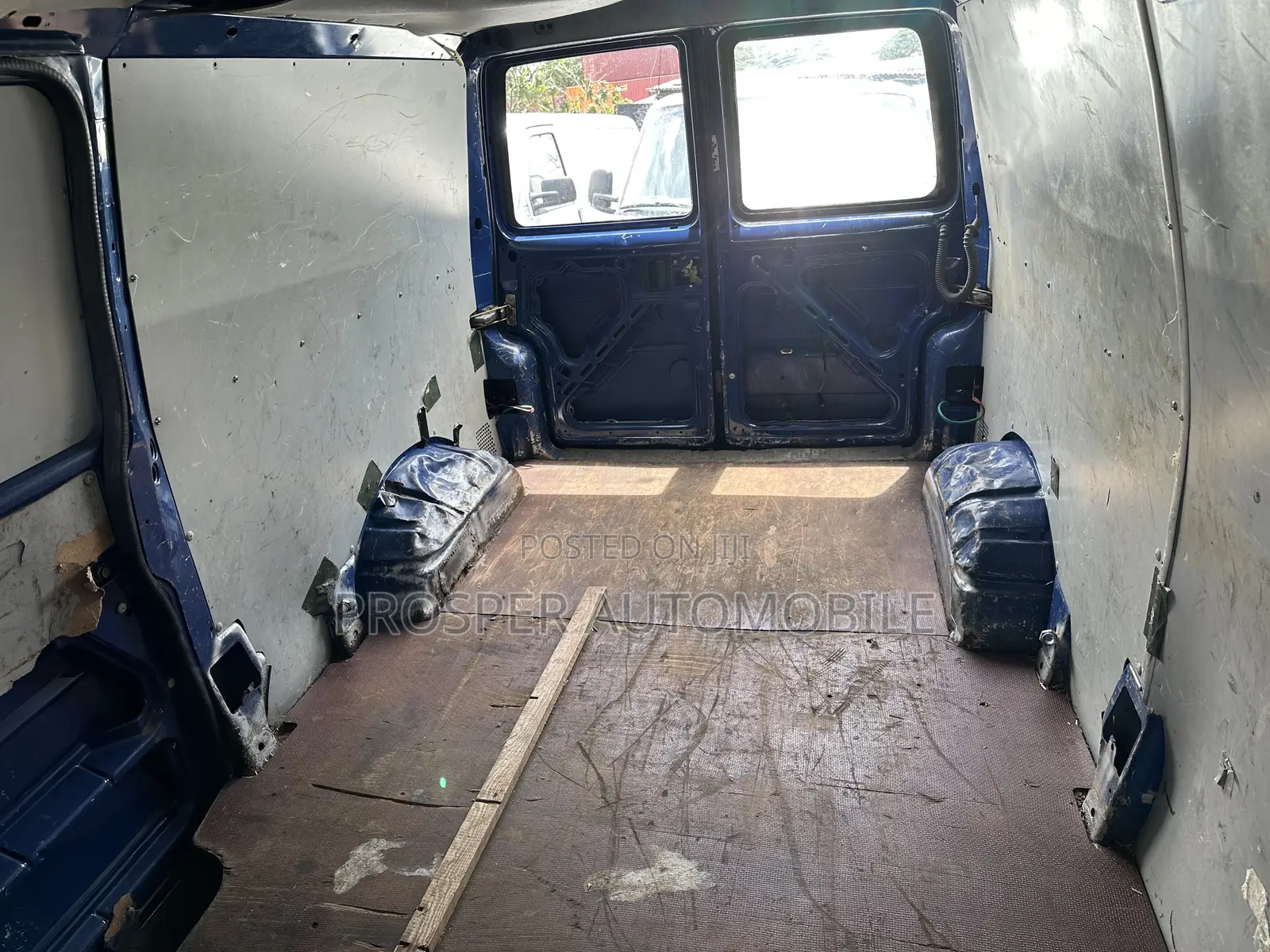 Volkswagen Transporter 2005 Blue