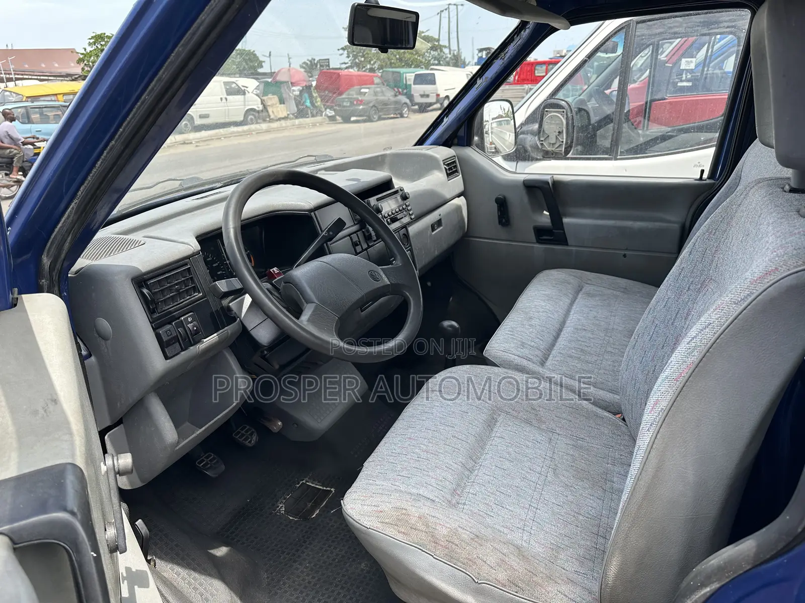 Volkswagen Transporter 2005 Blue