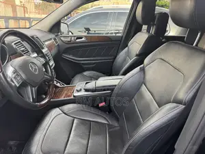 Mercedes-Benz GL-Class 550 2016 Black