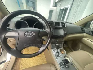 Toyota Highlander 4x4 2008 White