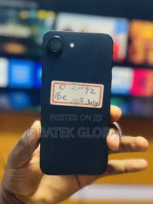 Apple iPhone 16e 128 GB Black