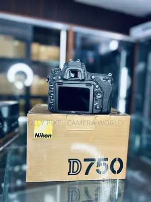 Nikon D750 Body