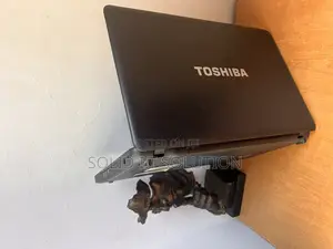 Laptop Toshiba 4GB Intel Celeron HDD 250GB