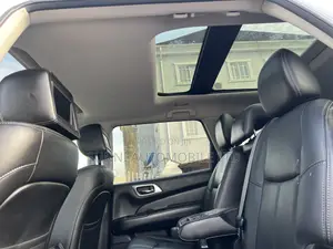 Nissan Pathfinder 2014 White