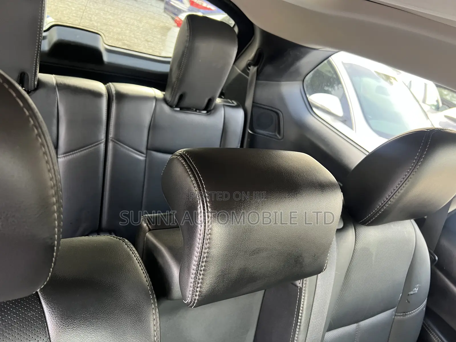 Nissan Pathfinder 2014 White