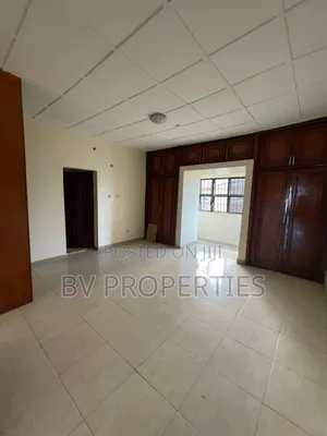 Studio Apartment in Ikota Villa Estate for rent