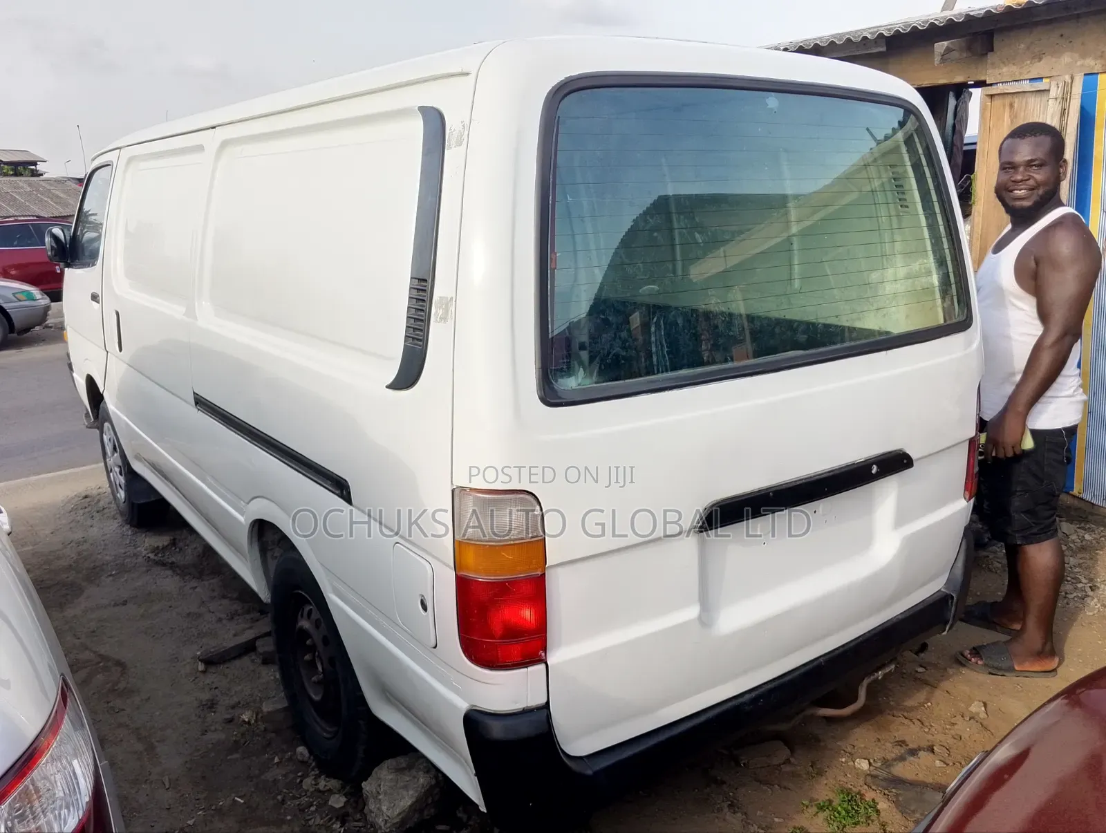 Toyota HiAce 2003 White