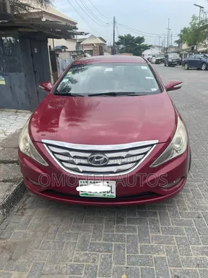 Hyundai Sonata Limited Sedan FWD (2.4L 4cyl 6A) 2016 Red